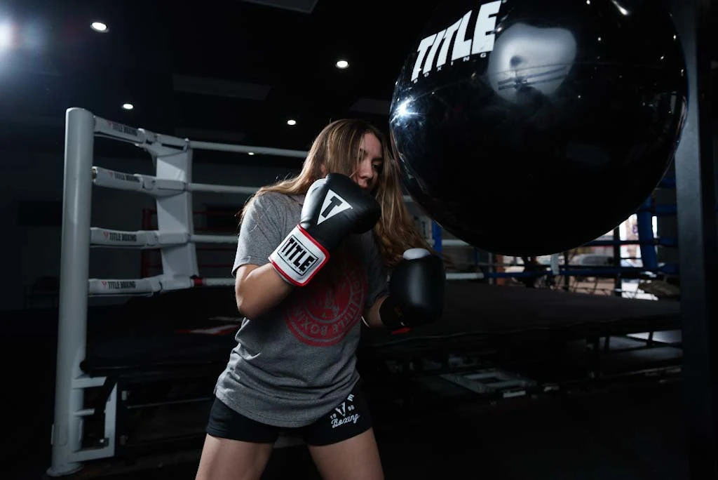 TITLE Boxing Aqua Training Punching Bag 4 TITLE Boxing Aqua Training Punching Bag - Image 4