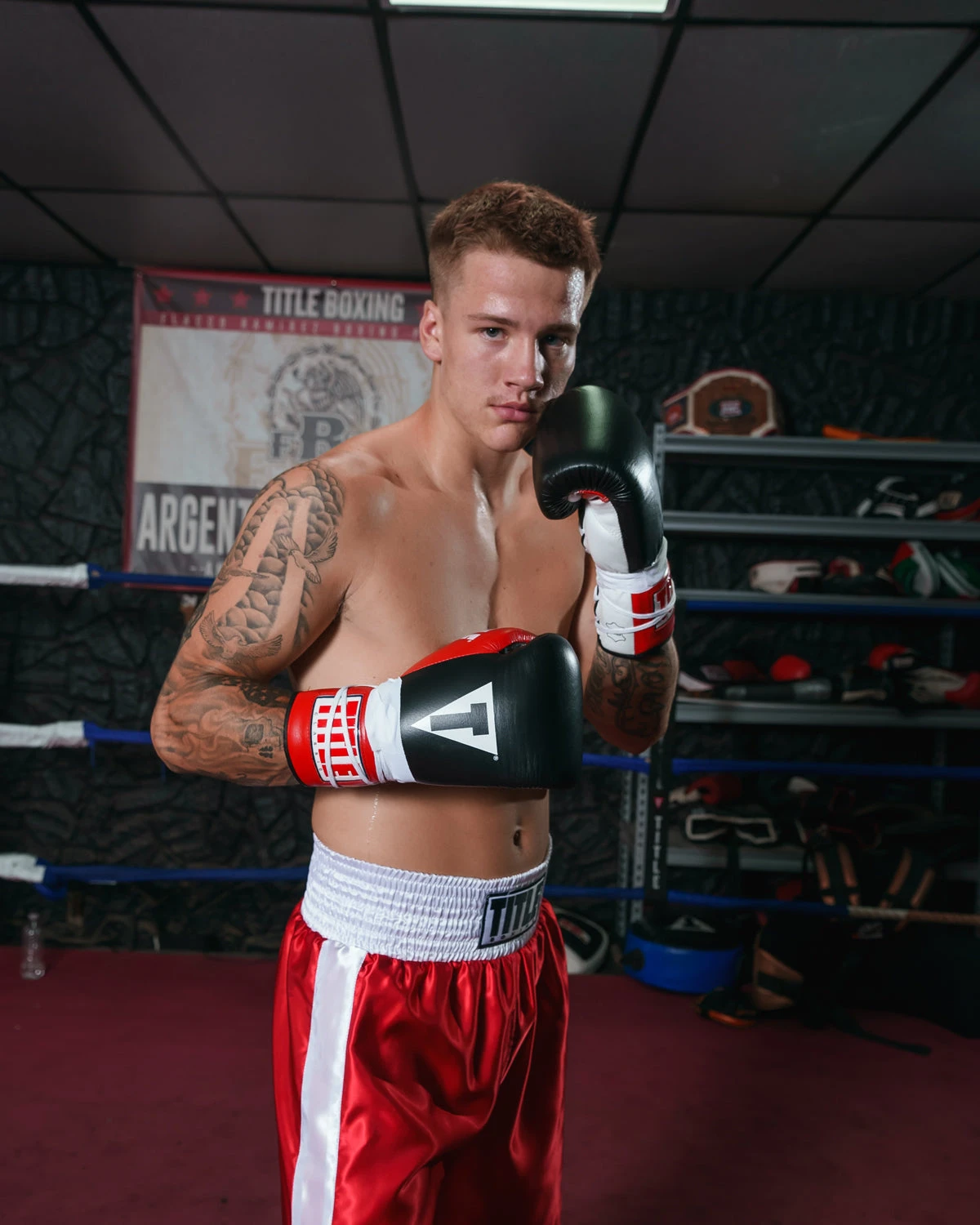 TITLE Classic Pro Fight Boxing Gloves 8 TITLE Classic Pro Fight Boxing Gloves - Image 8