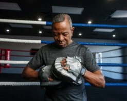 TITLE Boxing Cobra Micro Mitts 3.0 -Title Boxing Store CMPM3GRBK 3