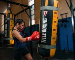 TITLE Classic Leather Elastic Training Gloves 2.0 34 TITLE Classic Leather Elastic Training Gloves 2.0 -Title Boxing Store CTSGV2RD 1 95fdcac6 26cc 47f9 b729 78c7f79fcebb