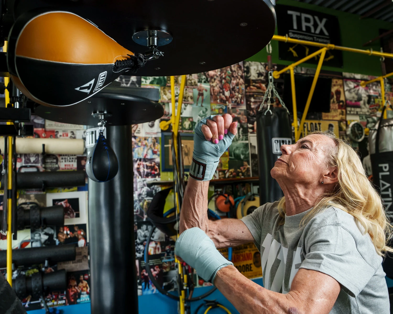 TITLE Boxing Fight Back Semi-Elastic Hand Wraps 9 TITLE Boxing Fight Back Semi-Elastic Hand Wraps - Image 9