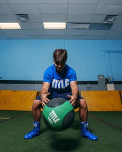 TITLE Boxing Rubber Medicine Balls 35 TITLE Boxing Rubber Medicine Balls -Title Boxing Store MBR215 2