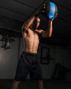 TITLE Boxing Rubber Medicine Balls 27 TITLE Boxing Rubber Medicine Balls -Title Boxing Store MBR28