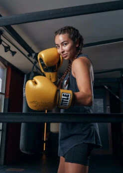 TITLE Boxing Roberto Duran Leather Training Gloves -Title Boxing Store RDTGGD 3