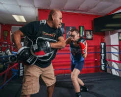 TITLE Boxing Aerovent Excel Incredi-Mitts 2.0 -Title Boxing Store TAEPM2BKRD 1