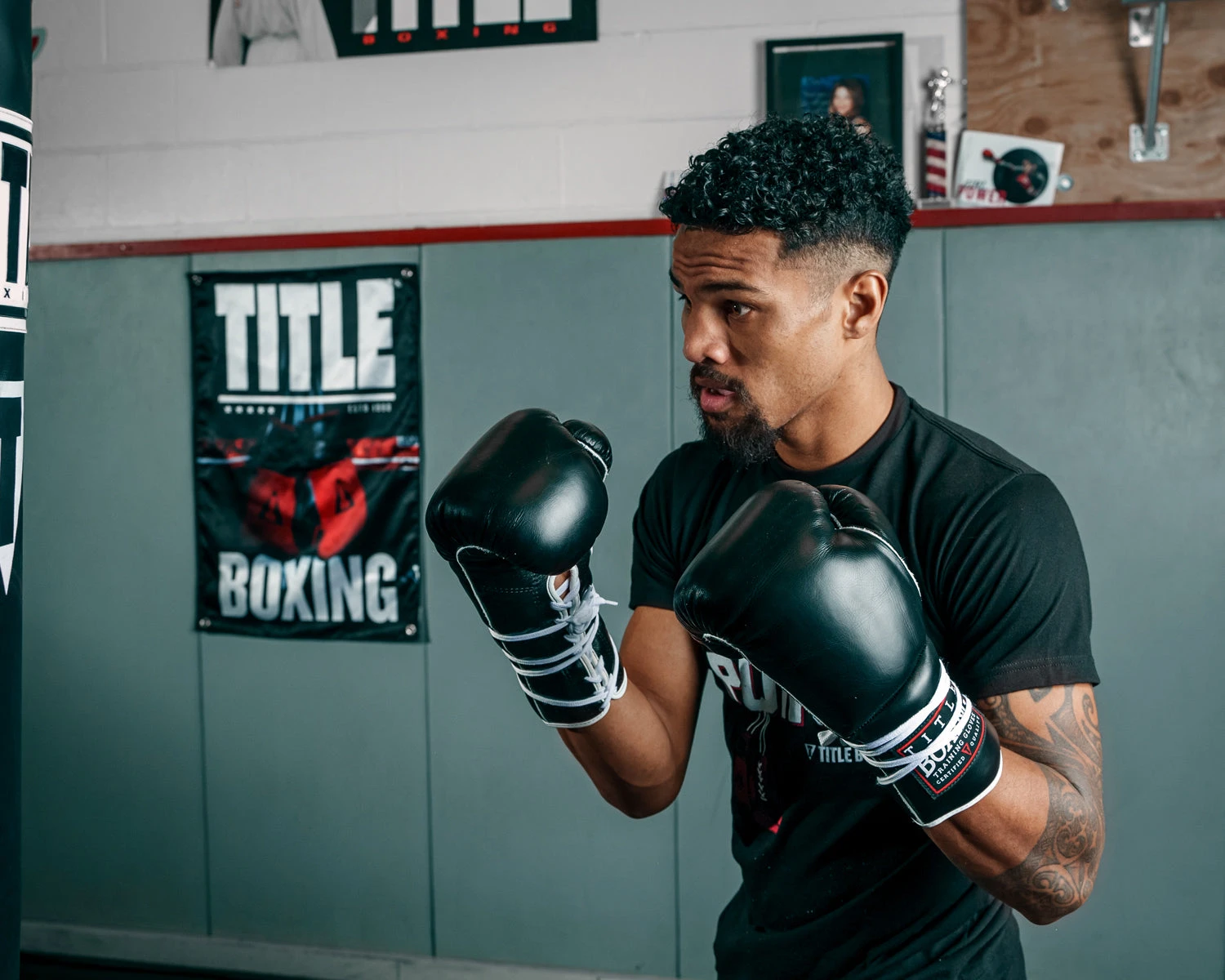 TITLE Boxing Old School Leather Lace-Up Sparring Boxing Gloves 2 TITLE Boxing Old School Leather Lace-Up Sparring Boxing Gloves - Image 2