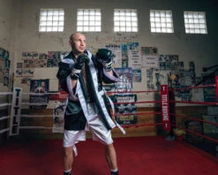 TITLE Boxing Pro Fingertip Robe 2.0 27 TITLE Boxing Pro Fingertip Robe 2.0 -Title Boxing Store TSRF2BKWH 1