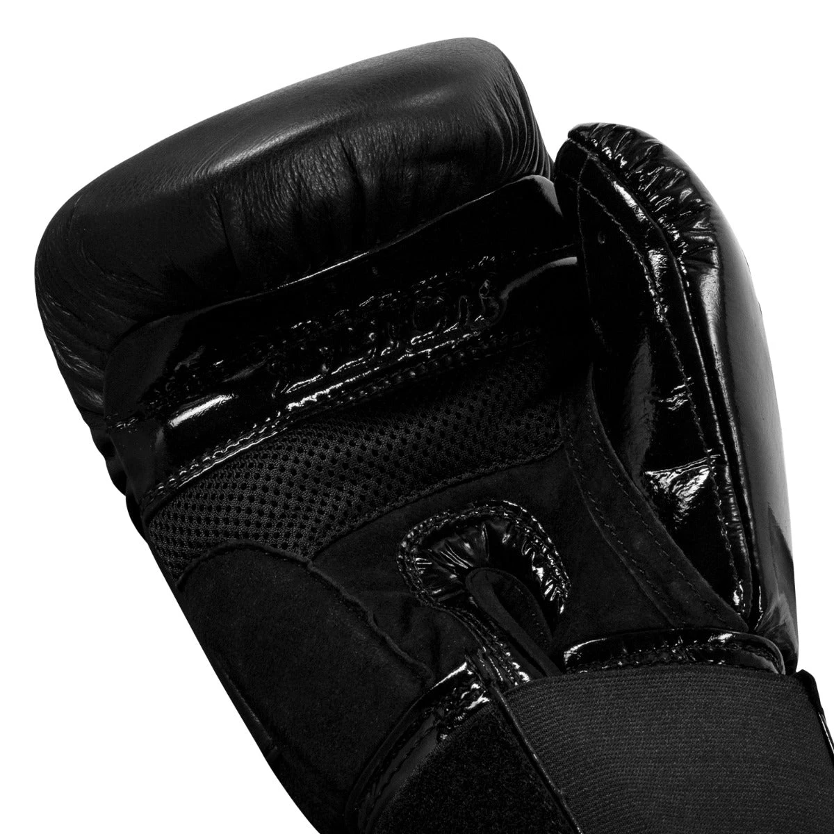 TITLE Black Blitz Fit Boxing Gloves 6 TITLE Black Blitz Fit Boxing Gloves - Image 6