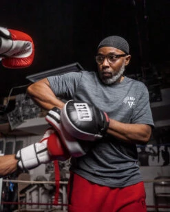 TITLE Boxing Gel Blockade Punch Mitts 19 TITLE Boxing Gel Blockade Punch Mitts -Title Boxing Store gcpmc2 bk rd wh 1 4 1 1