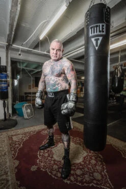 TITLE Boxing Distressed Glory Training Gloves -Title Boxing Store hostg