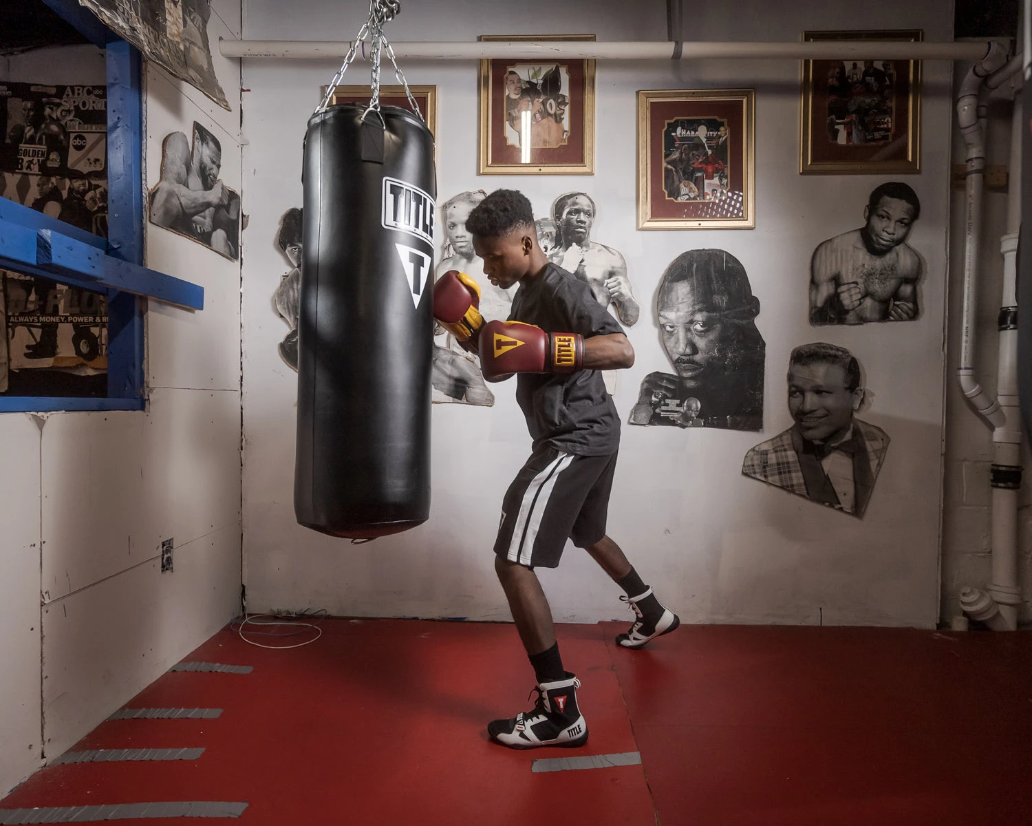 TITLE Boxing Supreme Leather Bag Gloves 2 TITLE Boxing Supreme Leather Bag Gloves - Image 2