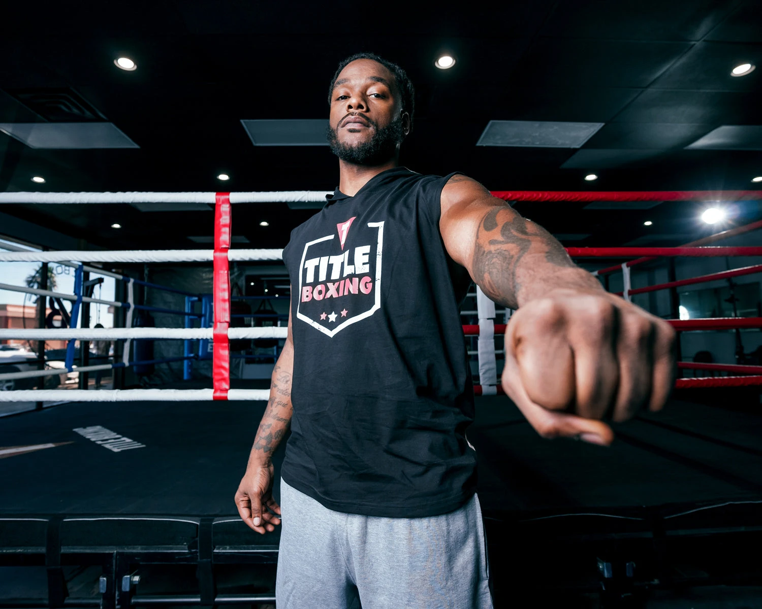 TITLE Boxing Jumbo Logo Sleeveless Hoodie 11 TITLE Boxing Jumbo Logo Sleeveless Hoodie - Image 11