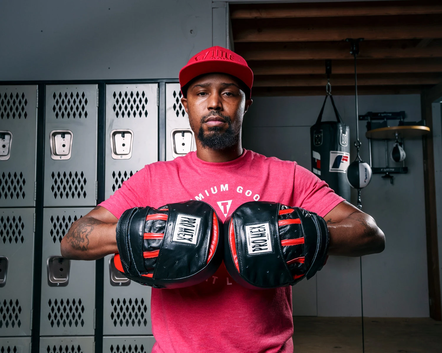 Pro Mex Pantera Curved Punch Mitts 3.0 2 Pro Mex Pantera Curved Punch Mitts 3.0 - Image 2